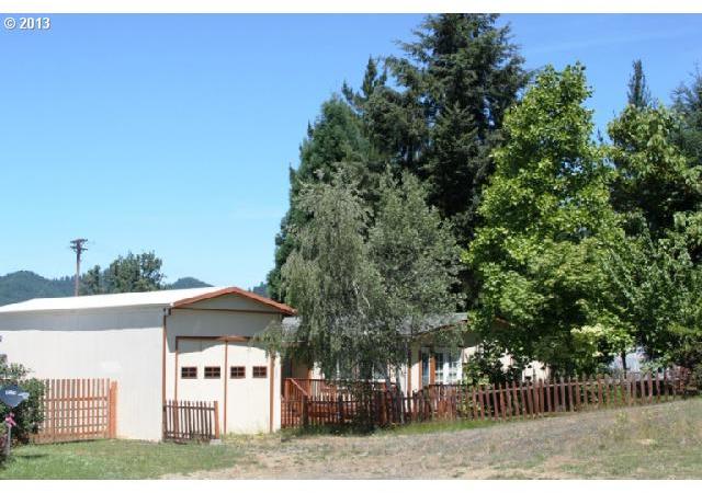 593 Main Street Yoncalla, OR 97499 - Photo 10 of 16