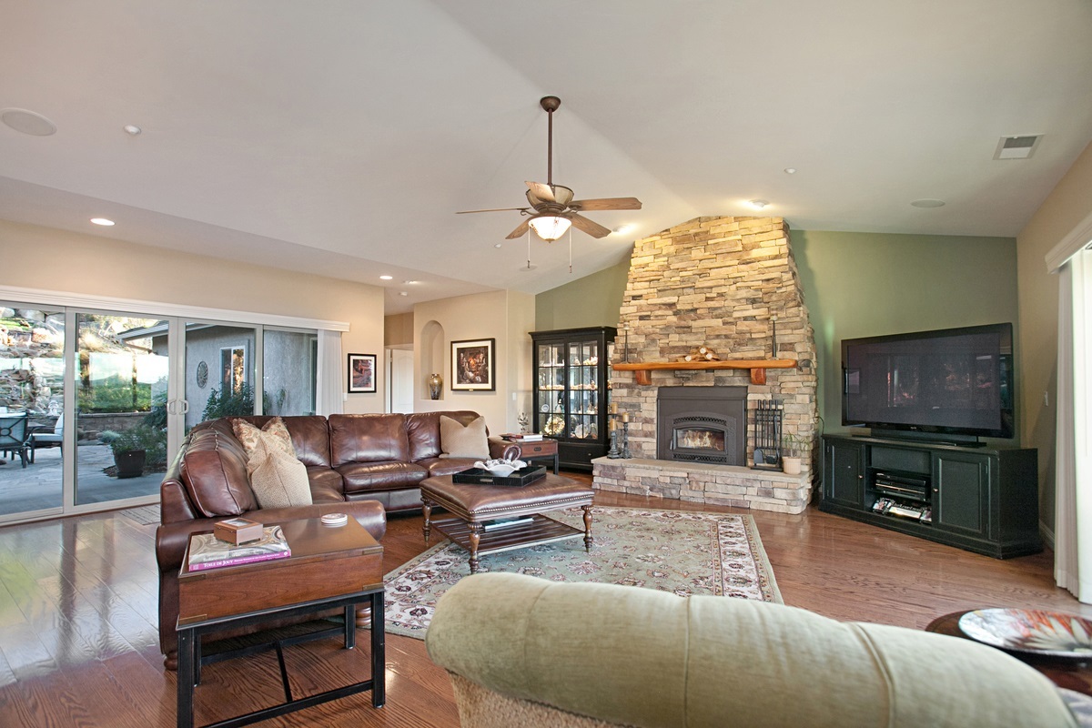 19347 Split Rock Road Ramona, CA 92065 - Photo 17 of 25