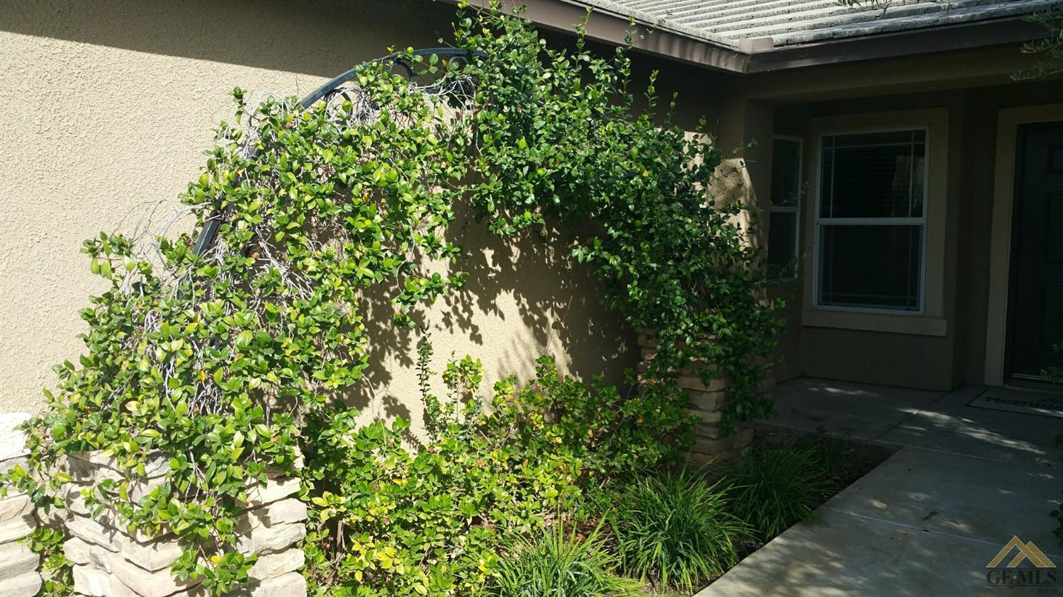 9012 Rockefeller Street Bakersfield, CA 93311 - Photo 2 of 21 Gallery Image 2