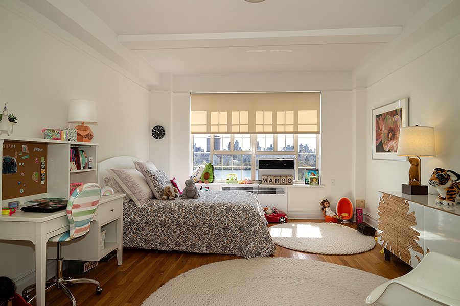 275 Central Park West, Unit 15B Manhattan, NY 10024 - Photo 18 of 34