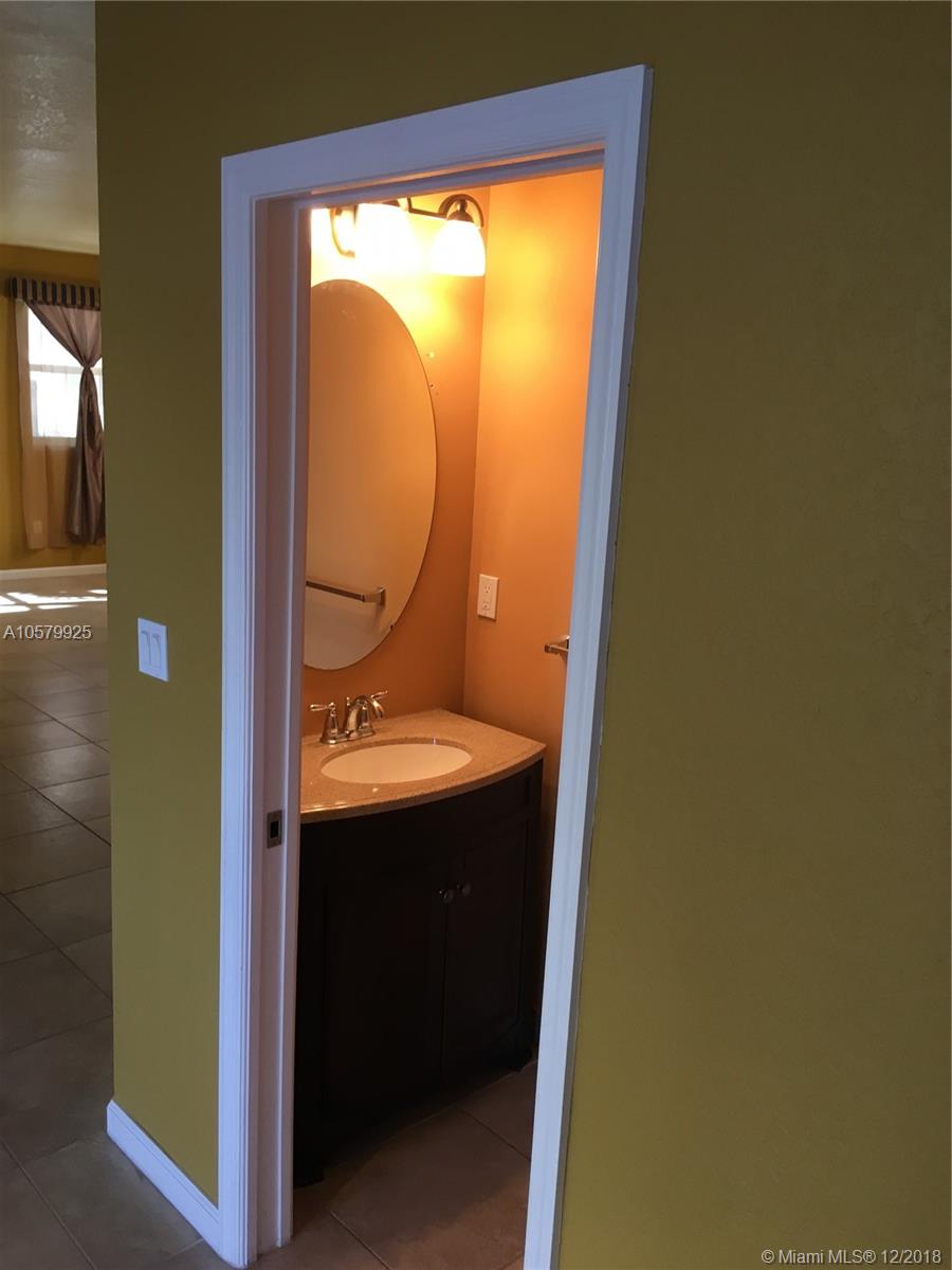11215 Southwest 227th Street Miami, FL 33170 - Photo 13 of 38