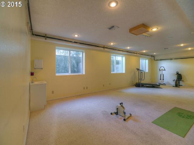12404 Dominic Road Northeast Mount Angel, OR 97362 - Photo 13 of 16