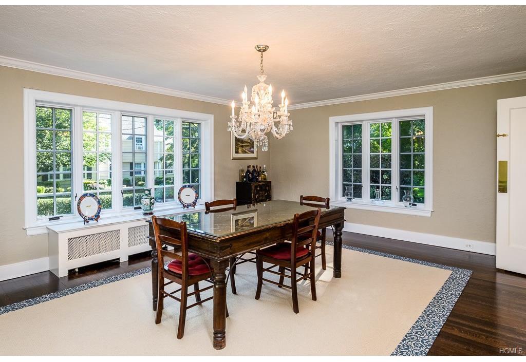 42 Highland Circle Bronxville, NY 10708 - Photo 11 of 28