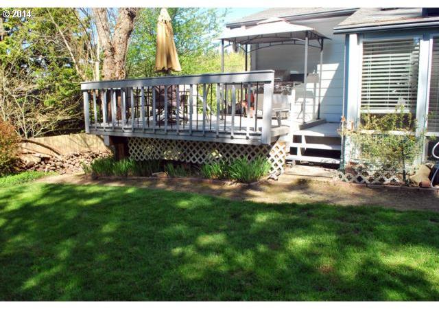 175 Southwest 95th Avenue Portland, OR 97225 - Photo 14 of 16 Gallery Image 14