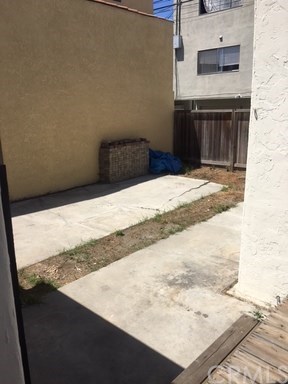 43 Corona Avenue Long Beach, CA 90803 - Photo 20 of 25