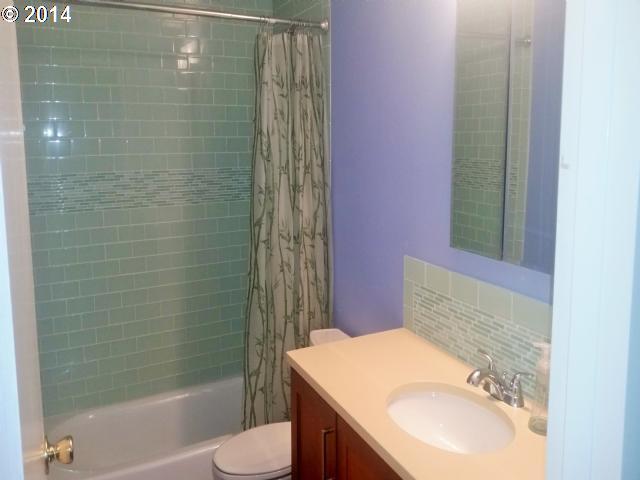 7752 Southwest Barnes Road Portland, OR 97225 - Photo 8 of 13 Gallery Image 8