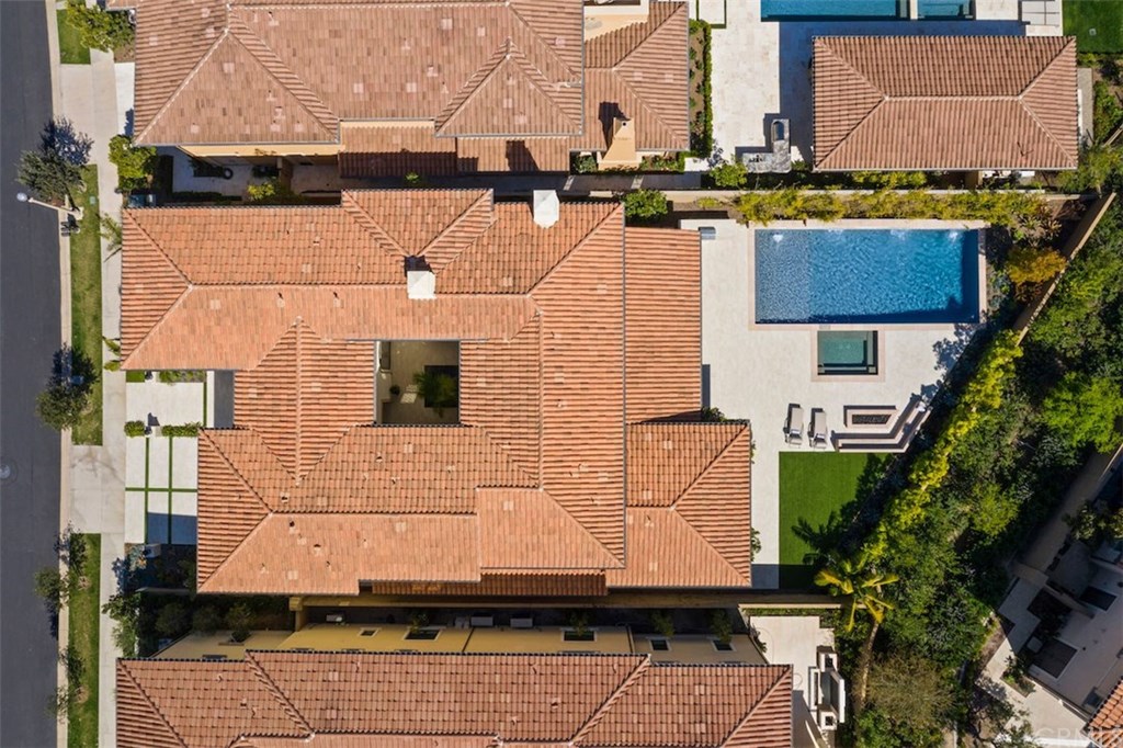 16 Seawatch Newport Coast, CA 92657 - Photo 17 of 18