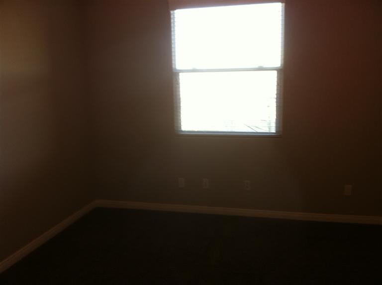14207 Raphael Avenue Bakersfield, CA 93306 - Photo 9 of 19 Gallery Image 9