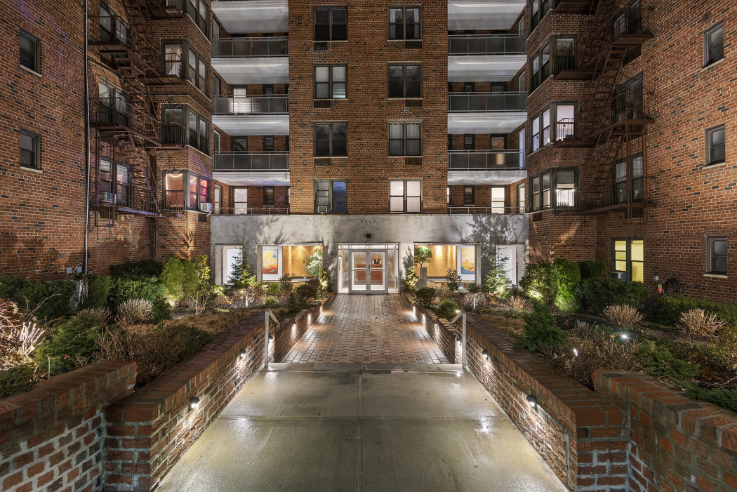 9511 Shore Road, Unit 504 Brooklyn, NY 11209 - Photo 18 of 20