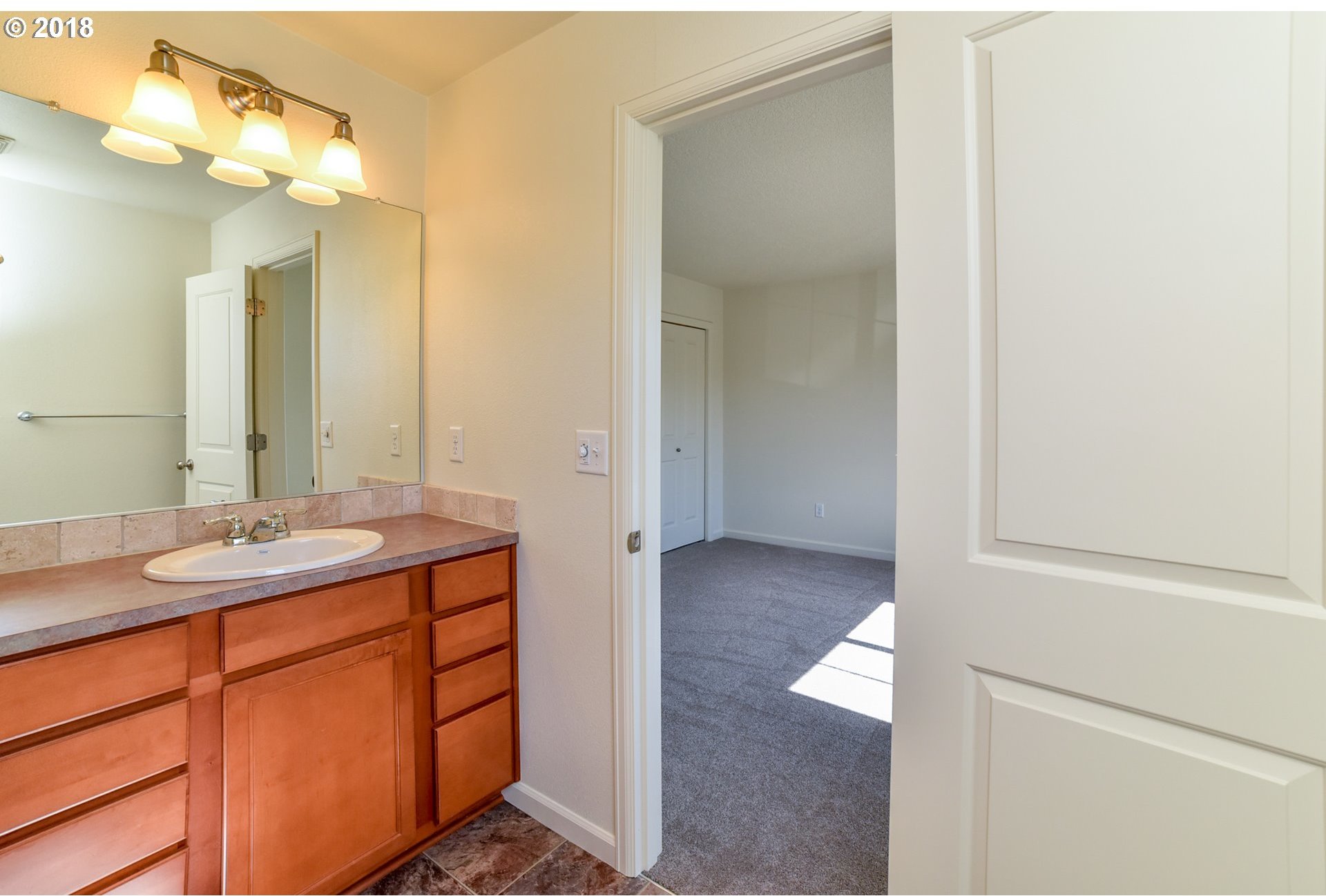 827 Southwest Windrose Terrace Beaverton, OR 97003 - Photo 21 of 32