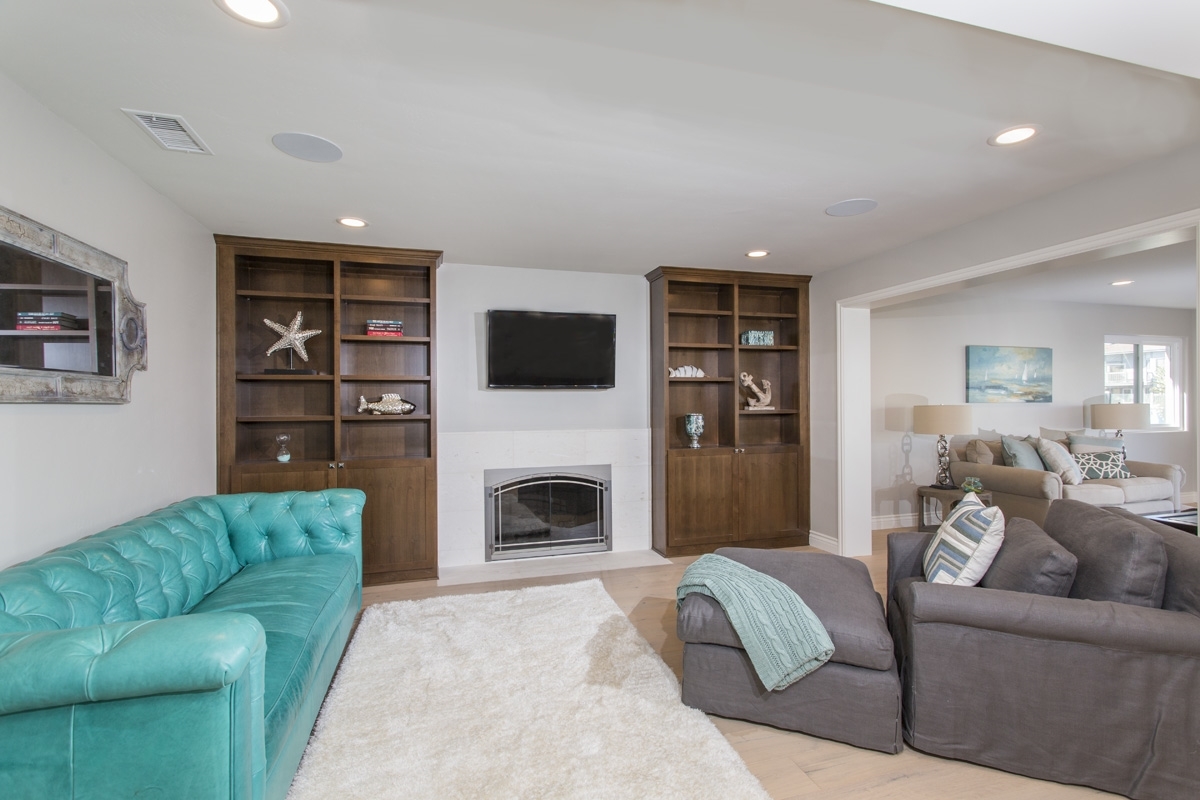 48 Spinnaker Way Coronado, CA 92118 - Photo 8 of 24 Family room off Kitchen Area. with Views!