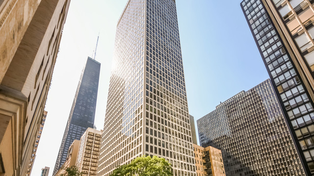 260 E Chestnut St, Chicago, IL 60611 - Photo 3 of 17