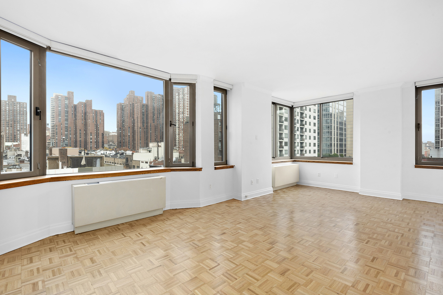 400 East 90th Street, Unit 7DD Manhattan, NY 10128 - Photo 2 of 11