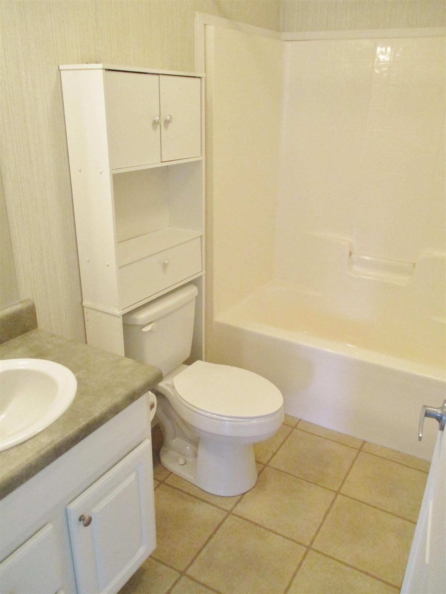 966 Butler Bridge Road Portland, TN 37148 - Photo 20 of 26 HALL BATH