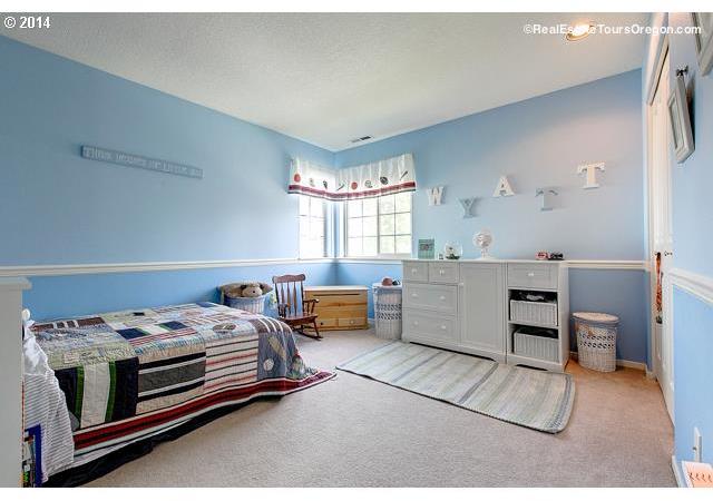 18230 Southwest Fallatin Loop Beaverton, OR 97007 - Photo 9 of 16 Gallery Image 9