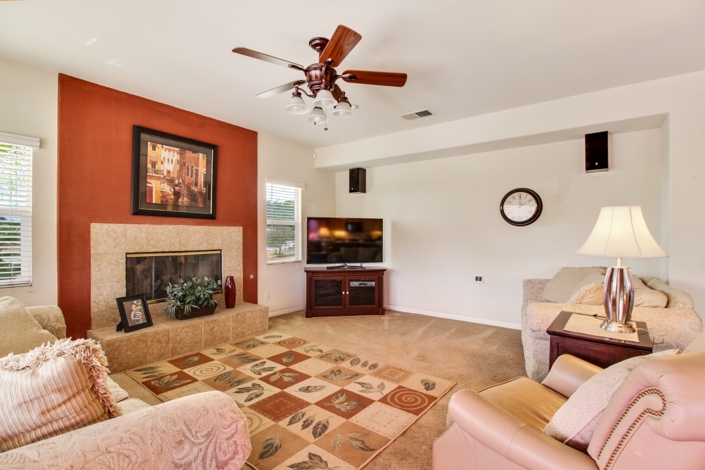 9925 Silva Road El Cajon, CA 92021 - Photo 4 of 19 Gallery Image 4