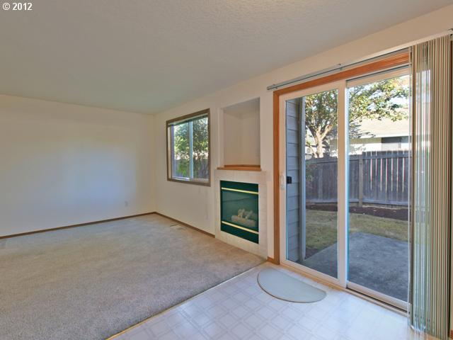 17665 Southwest Alexander Street Aloha, OR 97003 - Photo 2 of 12 Gallery Image 2
