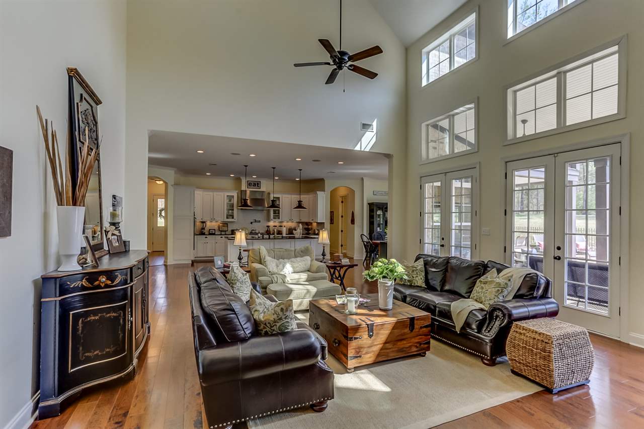 11710 Macedonia Road Arlington, TN 38002 - Photo 10 of 25 Enjoy comfortable everyday living in the spacious great room open to the incredible eat-in kitchen.