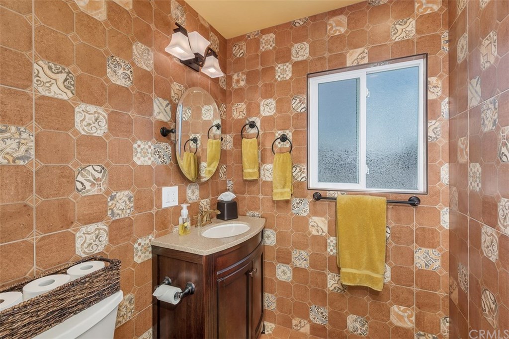 1290 Tamarack Avenue Brea, CA 92821 - Photo 24 of 38