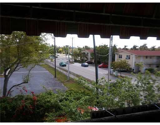575 West 69th Street, Unit 301 Hialeah, FL 33014 - Photo 11 of 13
