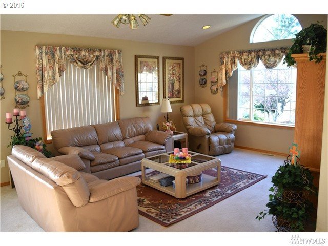 127 Broken Arrow Road Longview, WA 98632 - Photo 5 of 16 Gallery Image 5