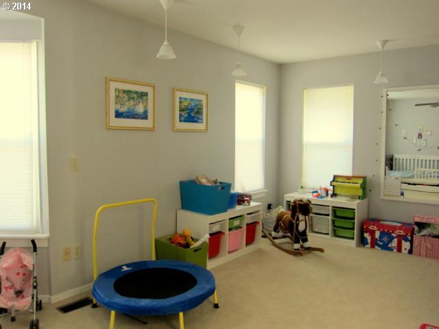 1315 Southeast Oak Street Portland, OR 97214 - Photo 7 of 16