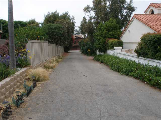 164 Jupiter Street Encinitas, CA 92024 - Photo 2 of 19 Easement off Jupiter