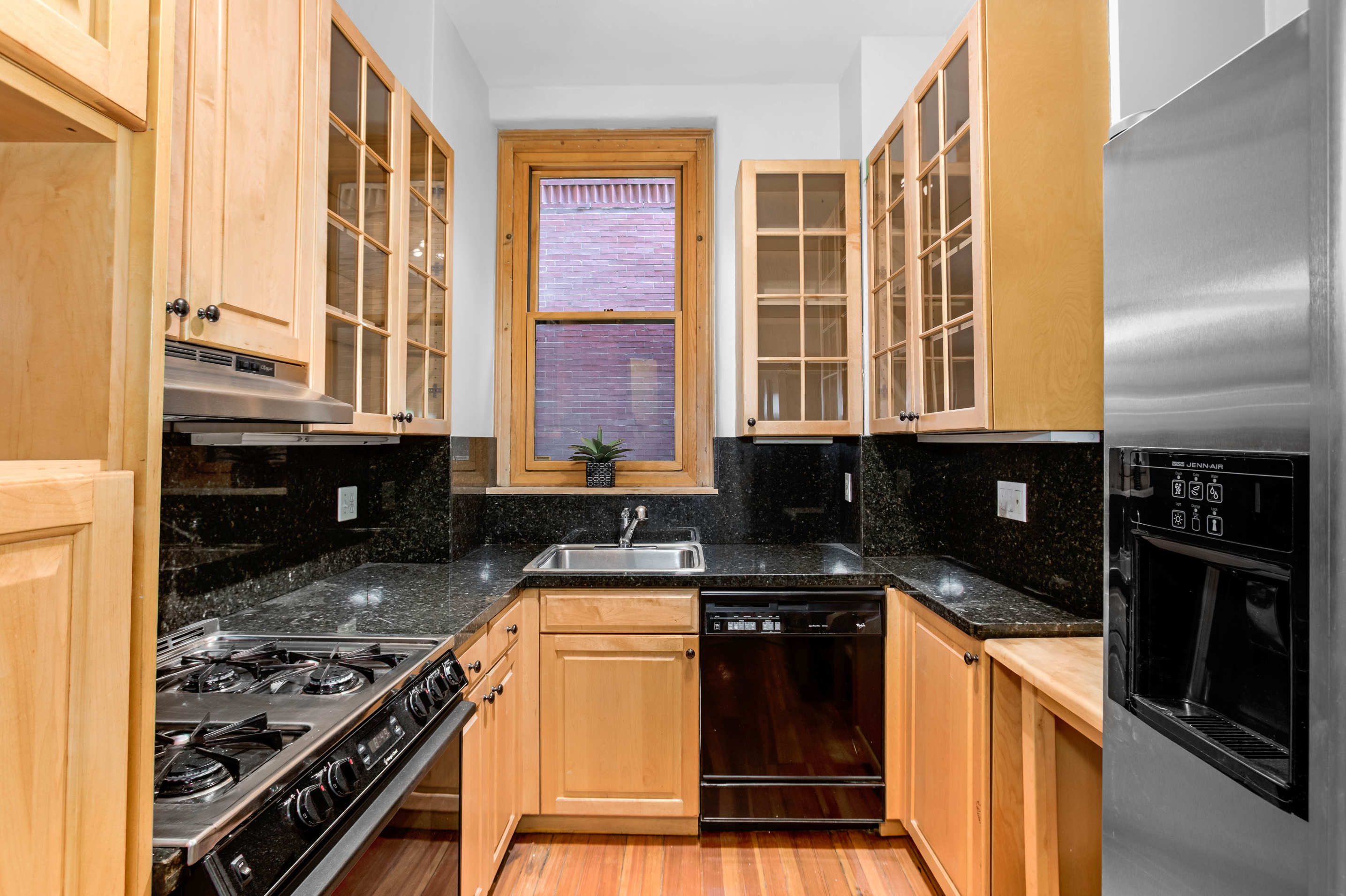 50 West 67th Street, Unit 3E Manhattan, NY 10023 - Photo 3 of 8