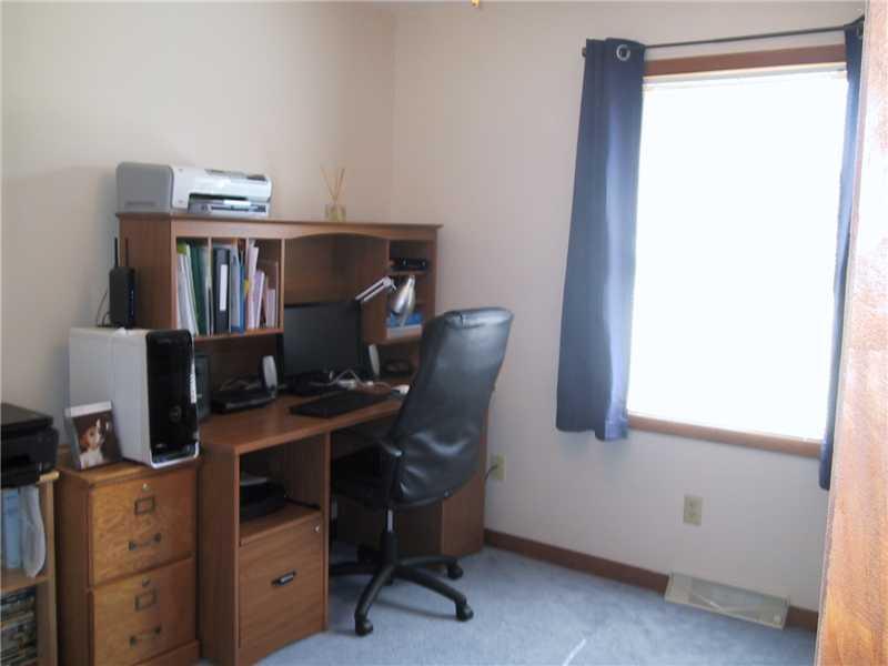 126 Isle Road Butler, PA 16001 - Photo 13 of 25