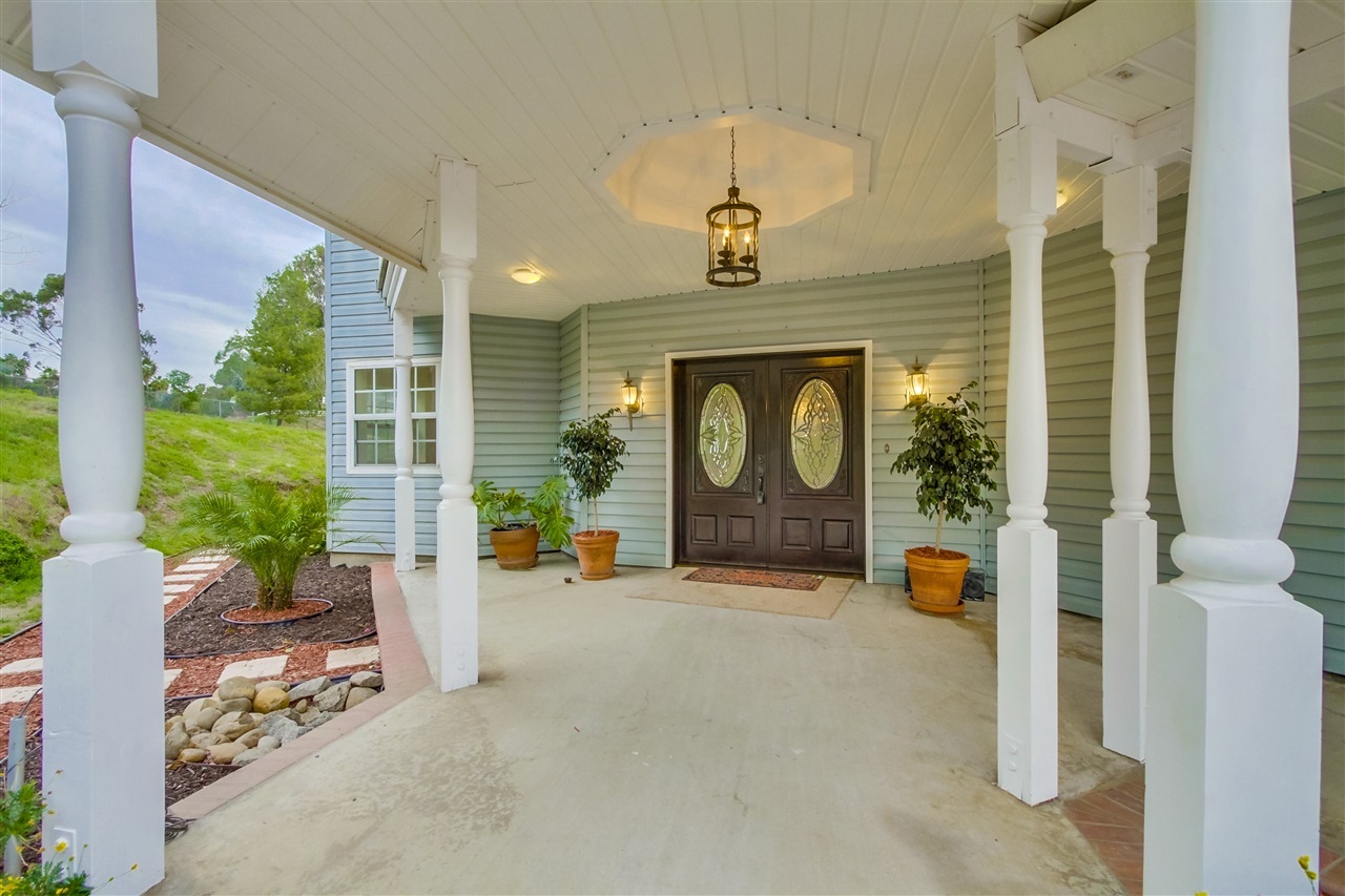 10198 Quail Canyon Road El Cajon, CA 92021 - Photo 4 of 25 Gallery Image 4