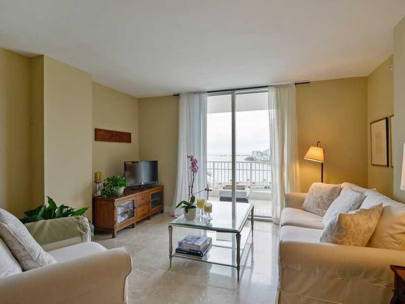 701 Brickell Key Boulevard, Unit 1402 Miami, FL 33131 - Photo 2 of 20