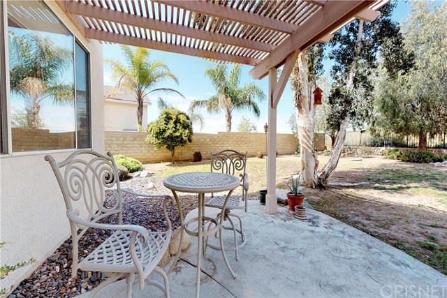 28427 Nicholas Circle Saugus, CA 91350 - Photo 28 of 32