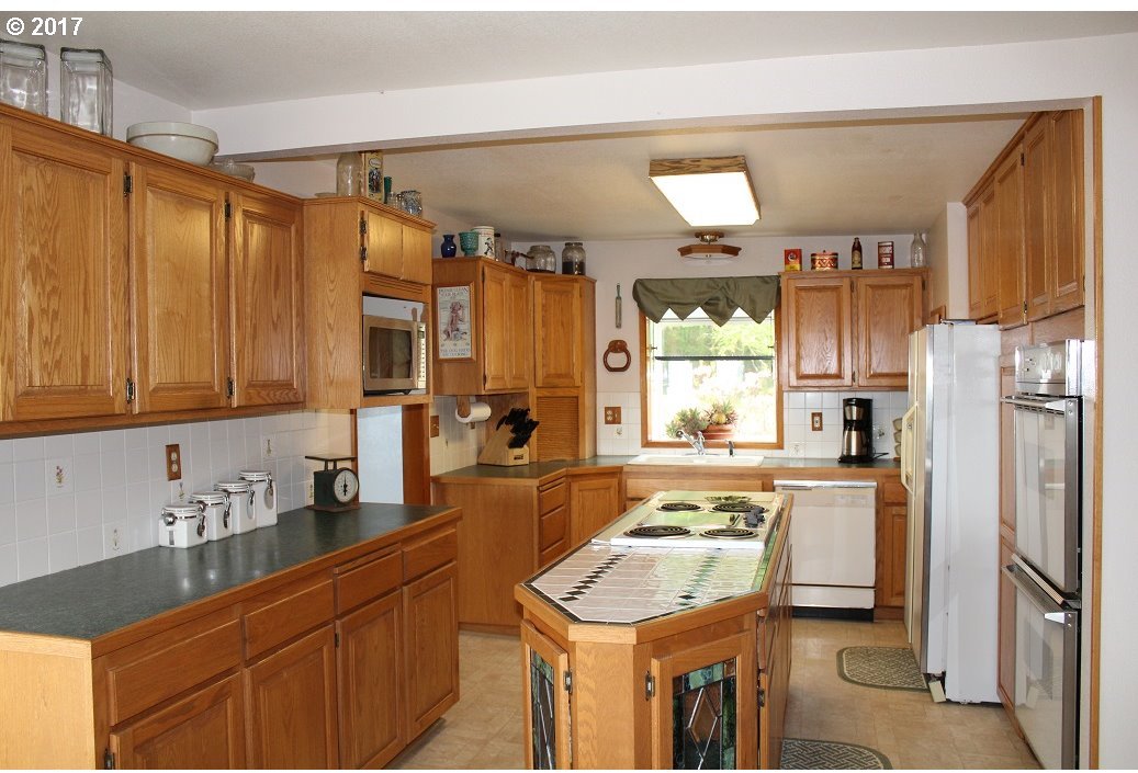 20700 Northwest Gilkison Road Scappoose, OR 97056 - Photo 10 of 32 Gallery Image 10