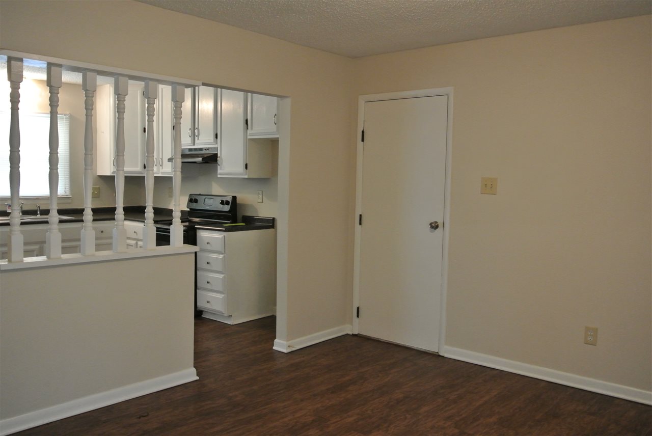 4654 Vincent Road Millington, TN 38053 - Photo 6 of 15 Gallery Image 6