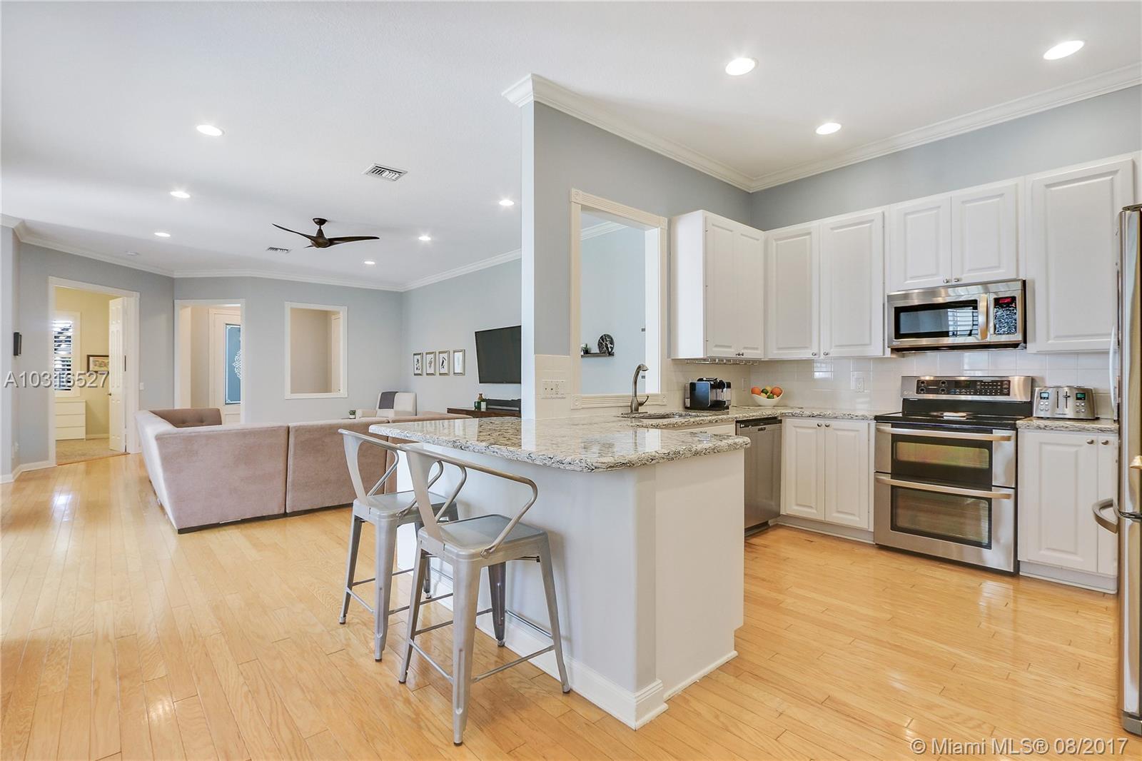 271 Barbados Drive Jupiter, FL 33458 - Photo 5 of 33