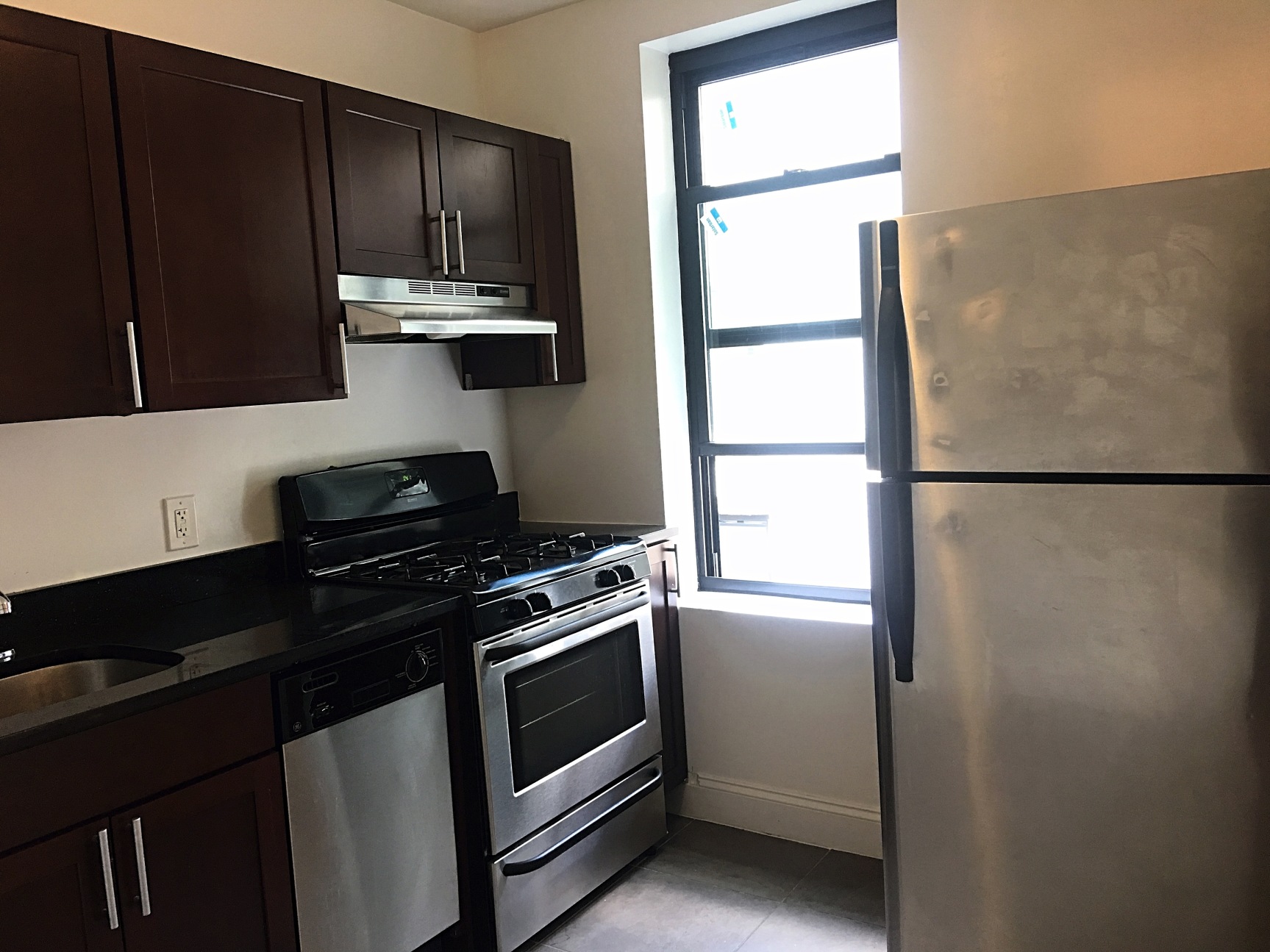 30-49 Crescent Street, Unit H4D1 Queens, NY 11102 - Photo 1 of 7