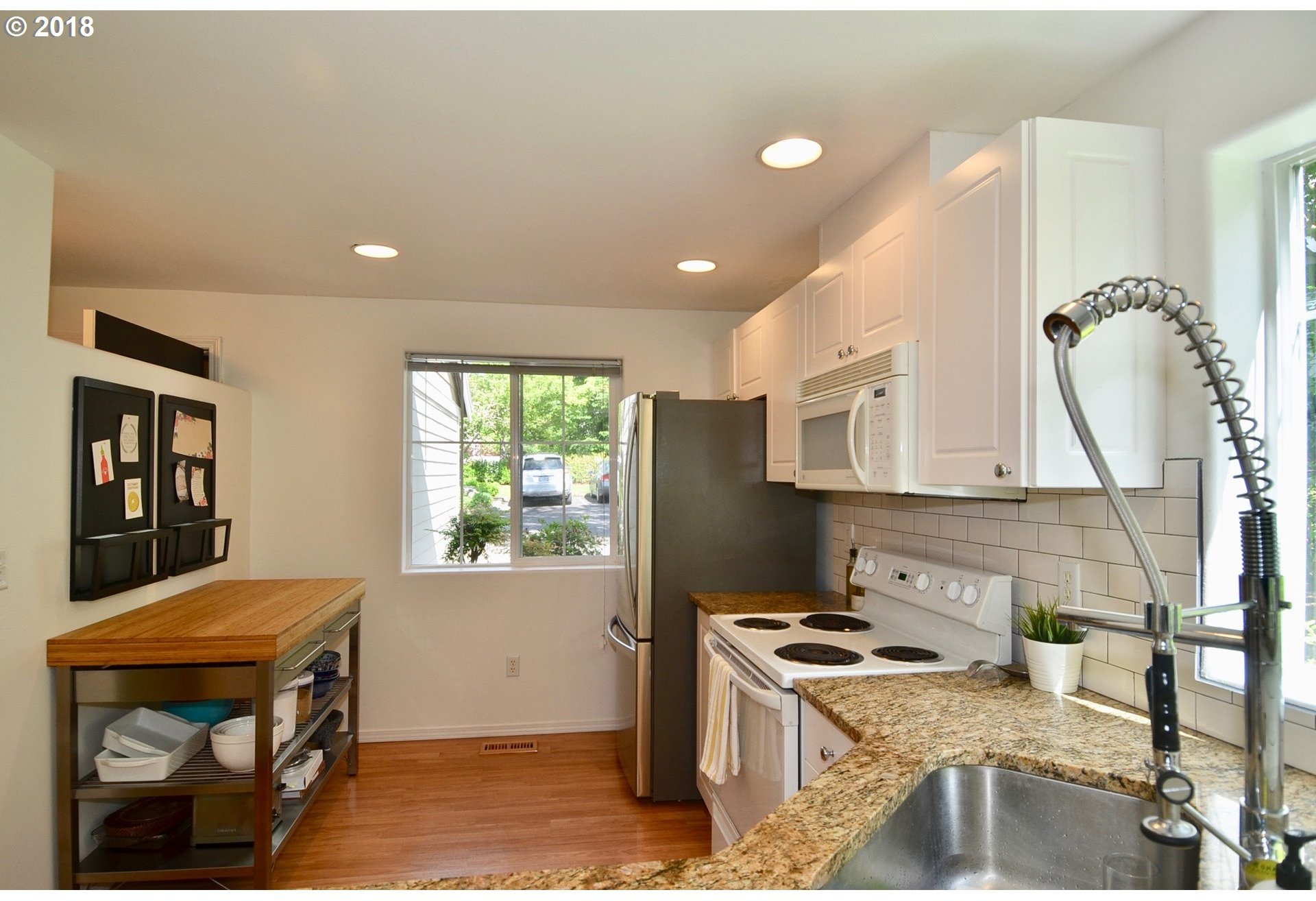 14309 Southwest Barrows Road Beaverton, OR 97007 - Photo 9 of 20 Gallery Image 9