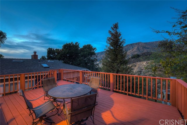 7665 Airlie Drive Tujunga, CA 91042 - Photo 8 of 26