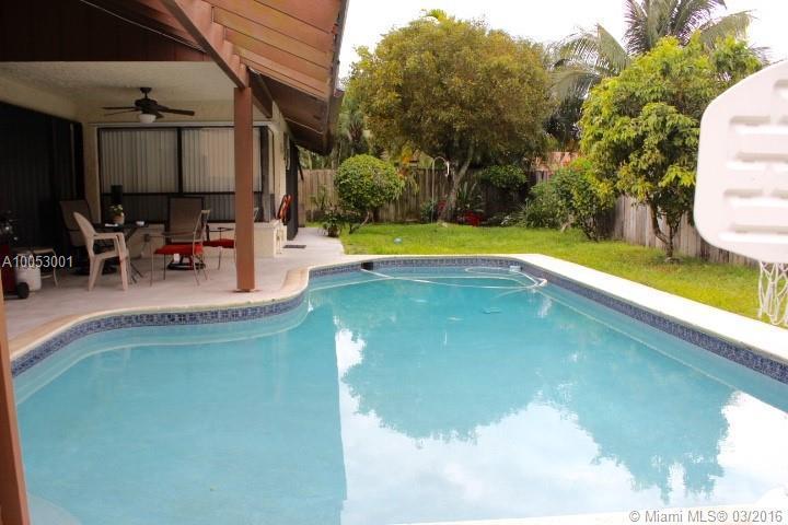 9712 Southwest 133rd Place Miami, FL 33186 - Photo 2 of 7