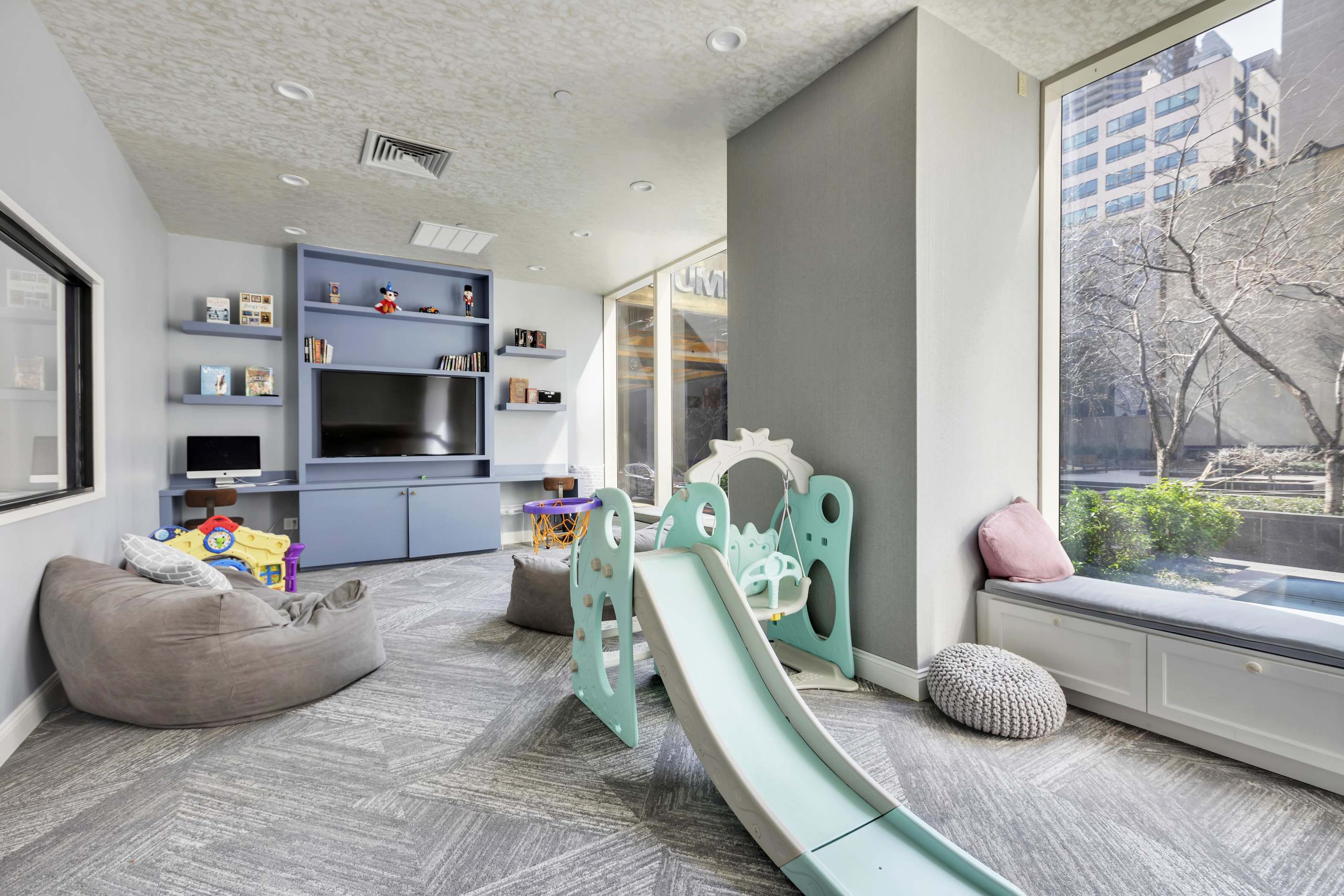 845 United Nations Plaza, Unit 24H Manhattan, NY 10017 - Photo 14 of 26