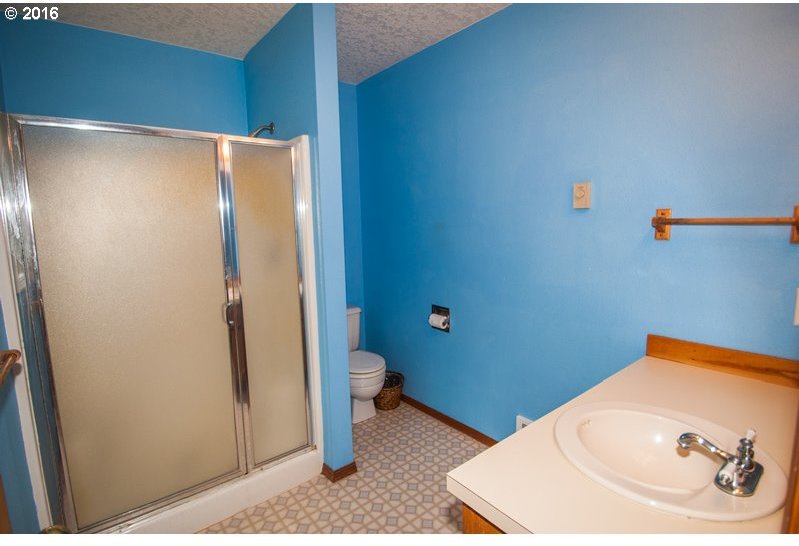 21555 Northwest Gilkison Road Scappoose, OR 97056 - Photo 20 of 30 Gallery Image 20