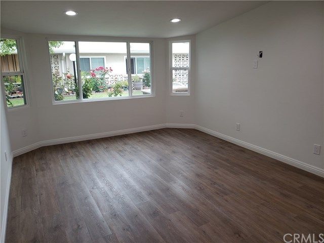 $405,000 | 1771 Sunningdale Road, Unit 49E M14, Seal Beach, CA 90740