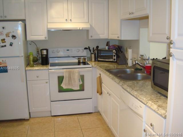 401 Southeast 3rd Street, Unit 106 Dania Beach, FL 33004 - Photo 3 of 12