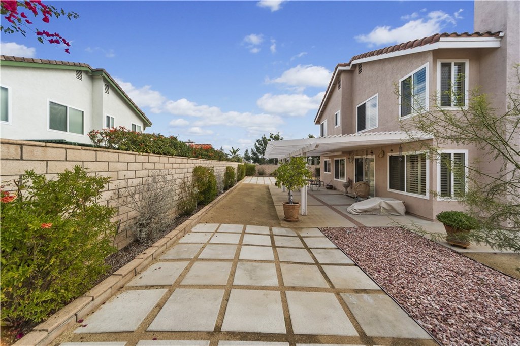 136 Sandpoint Lane Riverside, CA 92506 - Photo 31 of 35