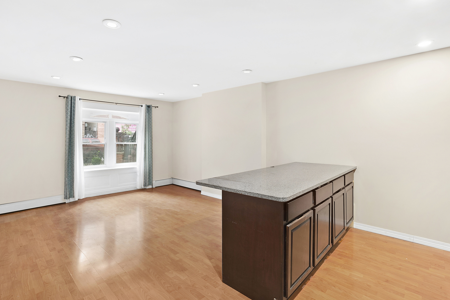 760 Halsey Street, Unit 1 Brooklyn, NY 11233 - Photo 2 of 10