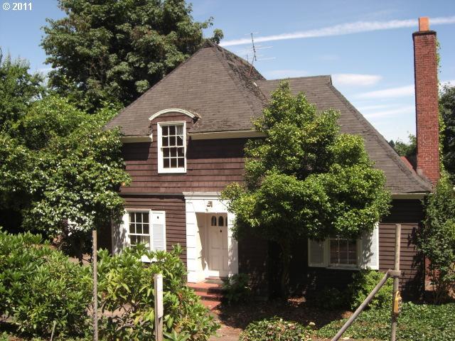 10234 Southwest Riverside Drive Portland, OR 97219 - Photo 1 of 3 Gallery Image 1