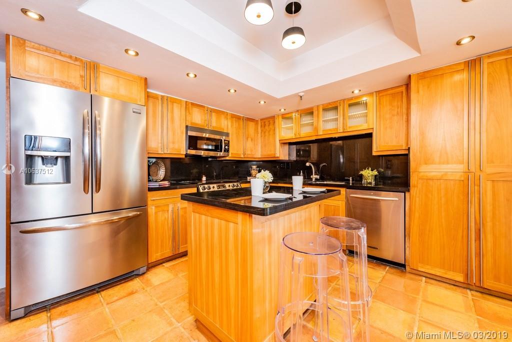 520 Brickell Key Drive, Unit APH00 Miami, FL 33131 - Photo 7 of 48