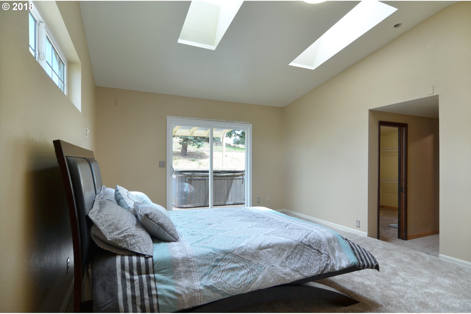 28675 Gimpl Hill Road Eugene, OR 97402 - Photo 16 of 32 Gallery Image 16