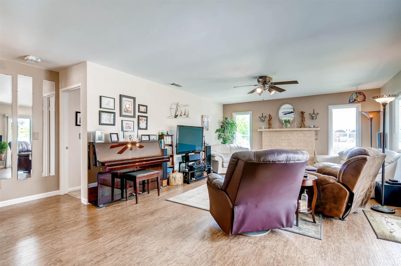 5437 Old Ranch Road Oceanside, CA 92057 - Photo 4 of 25 Gallery Image 4