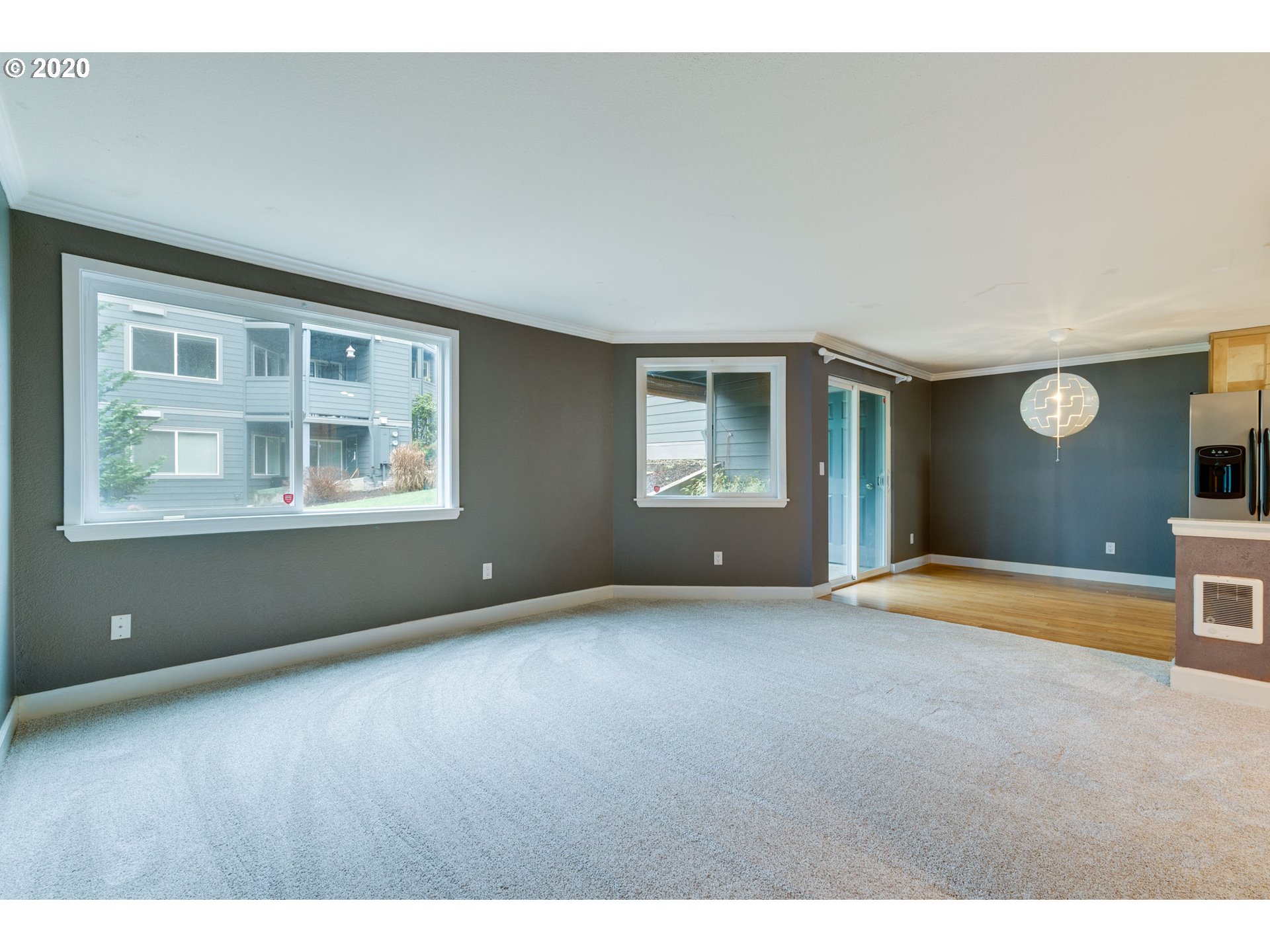 7937 Southwest 40th Avenue, Unit B Portland, OR 97219 - Photo 7 of 22